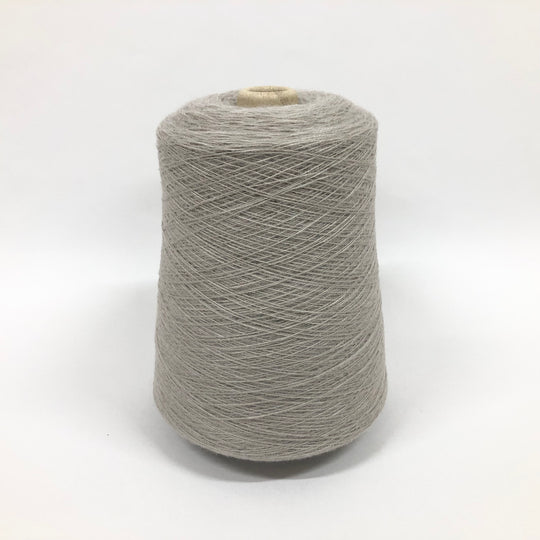 もったいない糸:777-2　　スポンディッシュウール30　約280g（約4200m）