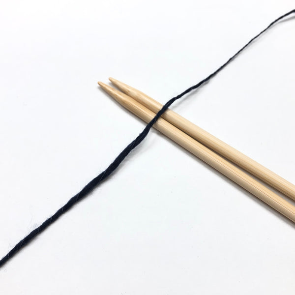 もったいない糸:924　　アクリルスラブ　　約300g(約3600m)