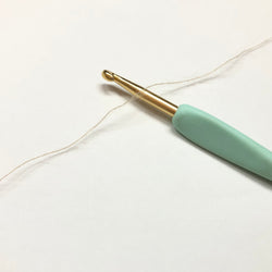 もったいない糸:930　   キッドモヘア55％ 　約320g(約4160m）