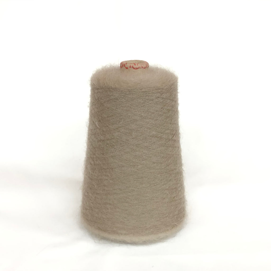 もったいない糸:931-2　   キッドモヘア55％ 　約300g(約3900m）