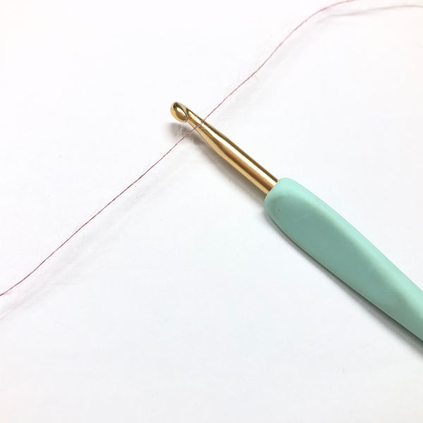 もったいない糸:932-2　   キッドモヘア55％ 　約300g(約3900m）