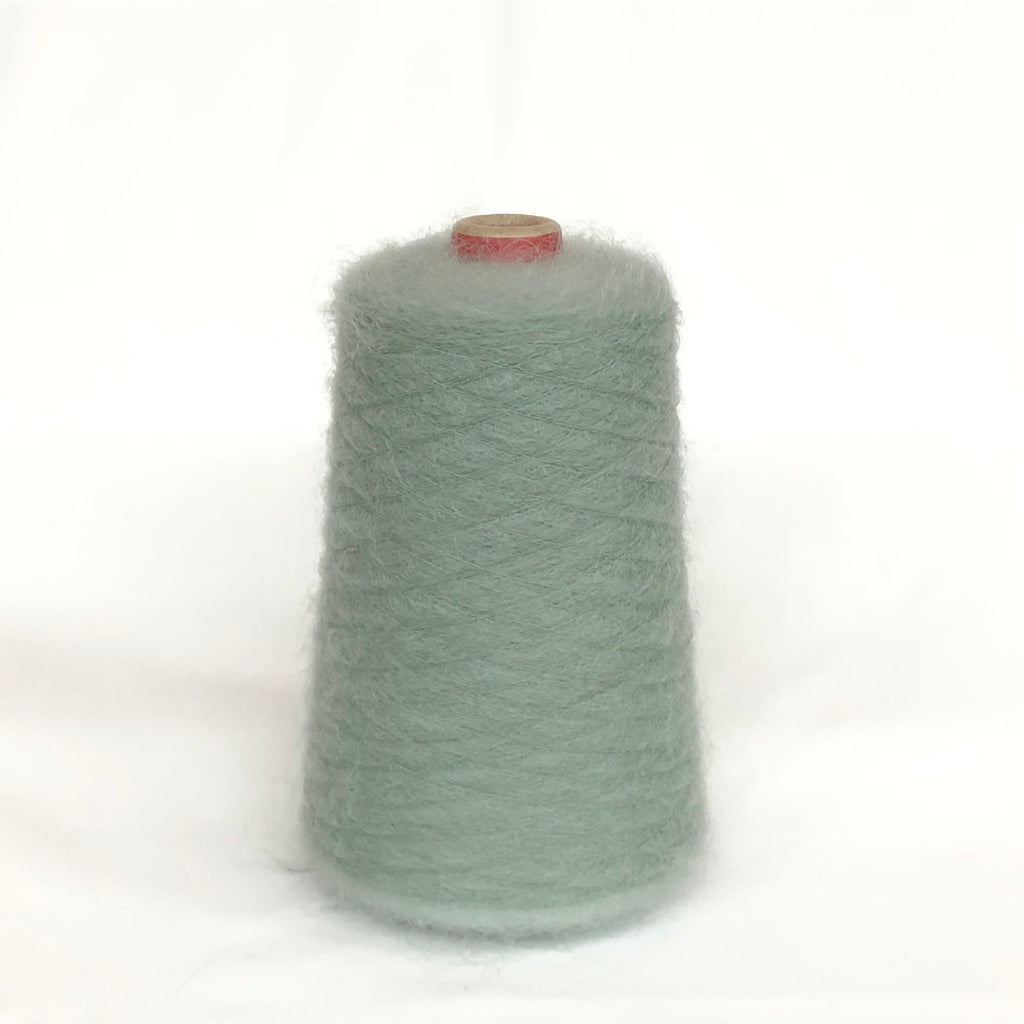 もったいない糸:934　   キッドモヘア55％ 　約320g(約4160m）