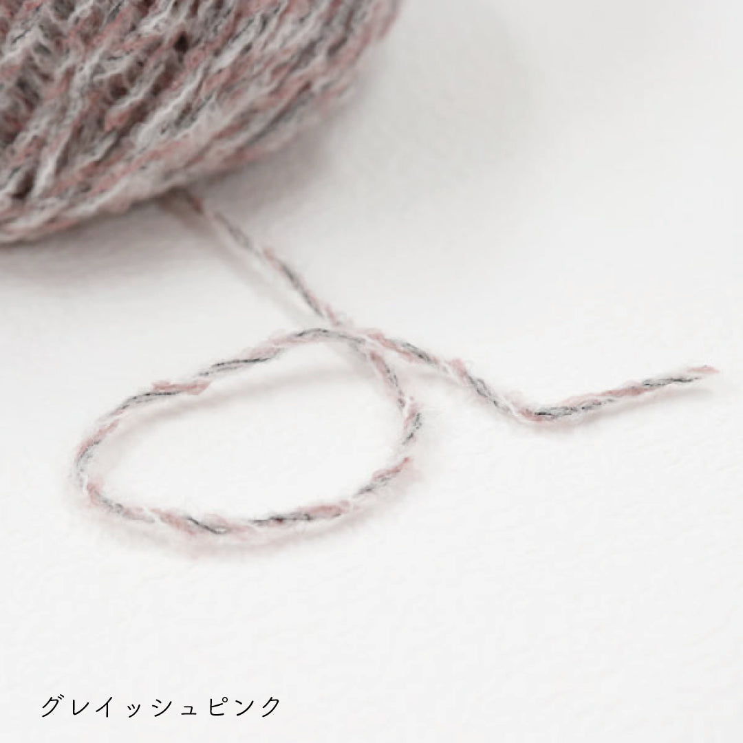 sawada itto：サワダイット-moo-お花模様の透かし編みベスト