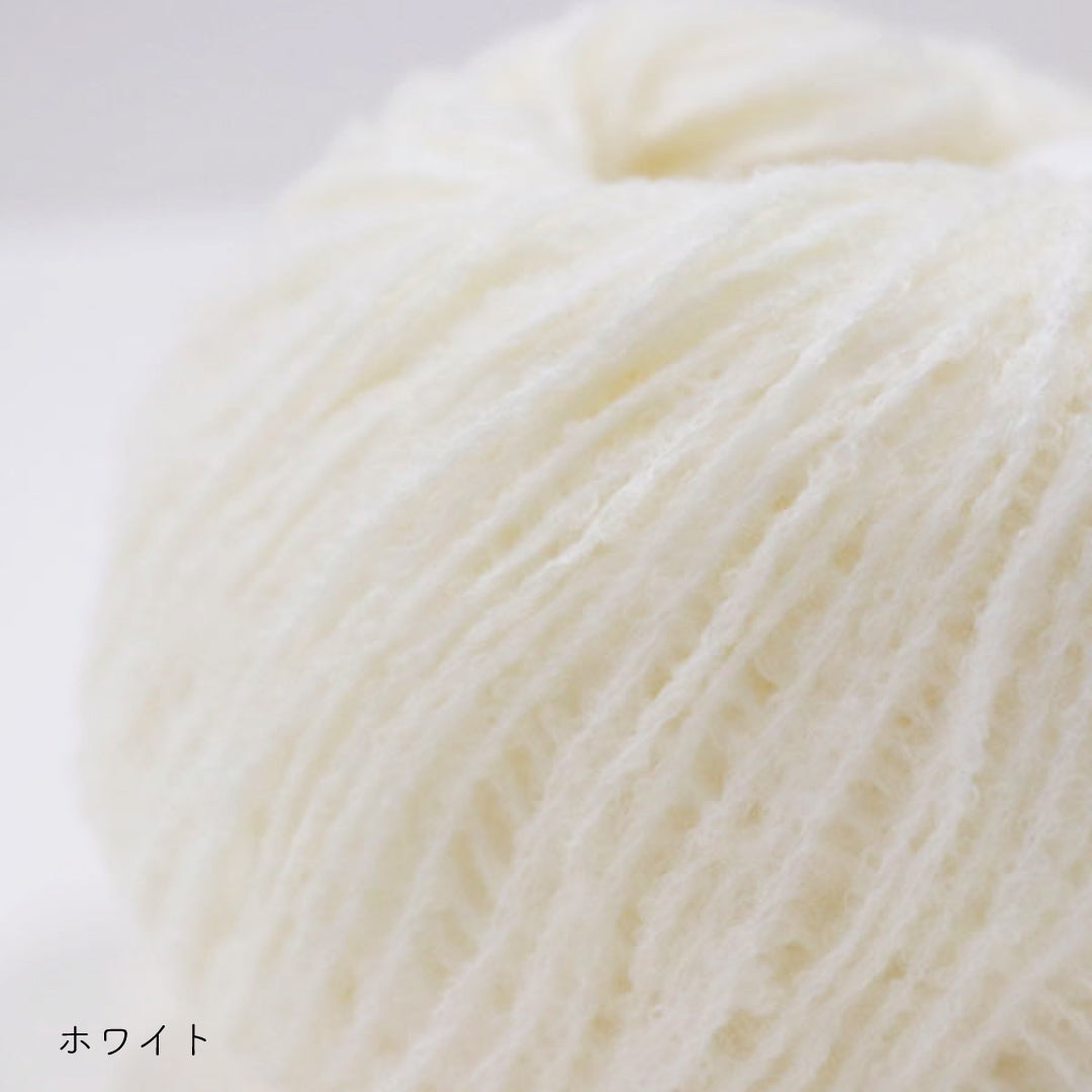 sawada itto：サワダイット-moo-お花模様の透かし編みベスト