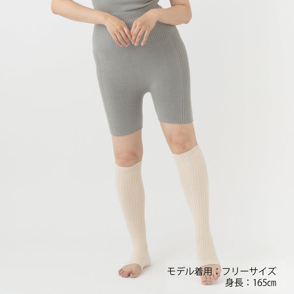 NETENE：ホリデーシーズン限定アイテム｜Leg Warmer＋manucurist<br>レッグウォーマー＋マニキュリスト《green》1本付き