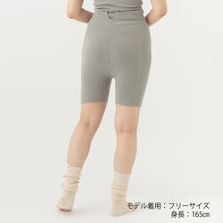 NETENE：ホリデーシーズン限定アイテム｜Leg Warmer＋manucurist<br>レッグウォーマー＋マニキュリスト《green》1本付き