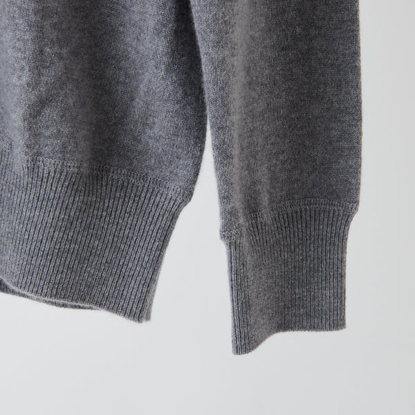 PERFECT TAN｜《SALE》カシミヤクルーネック刺繍プルオーバー〈MENS〉