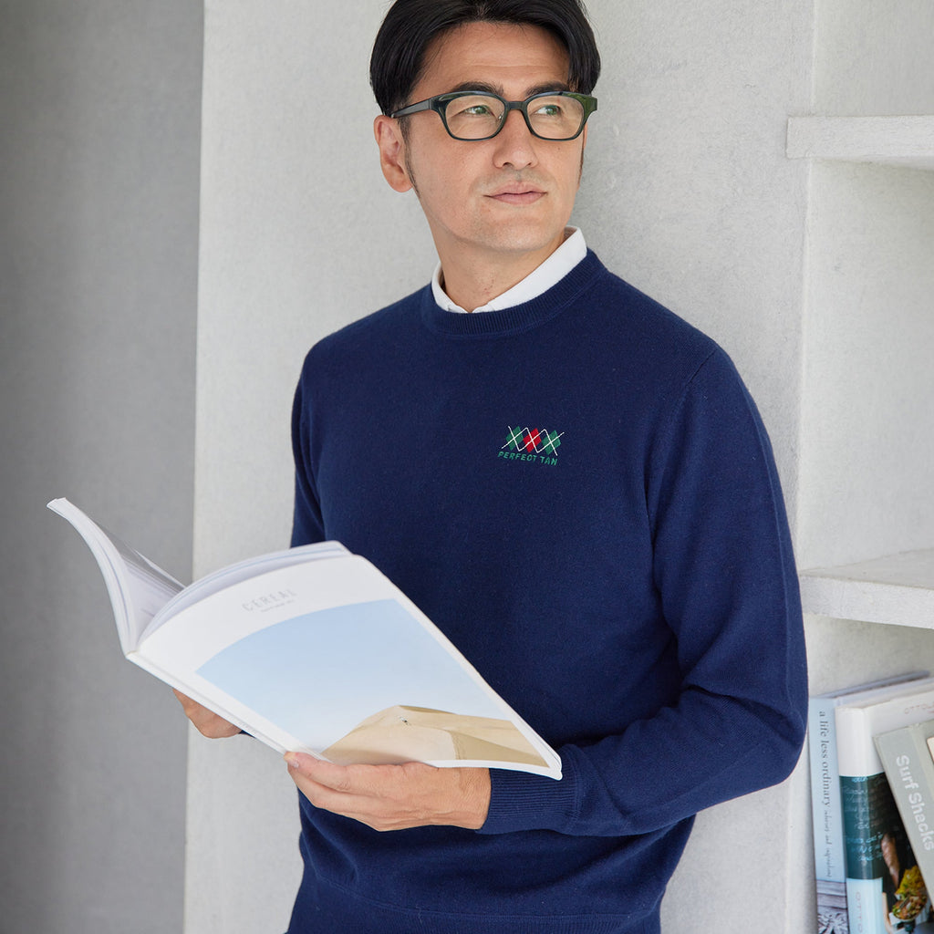 PERFECT TAN｜《SALE》カシミヤクルーネック刺繍プルオーバー〈MENS〉
