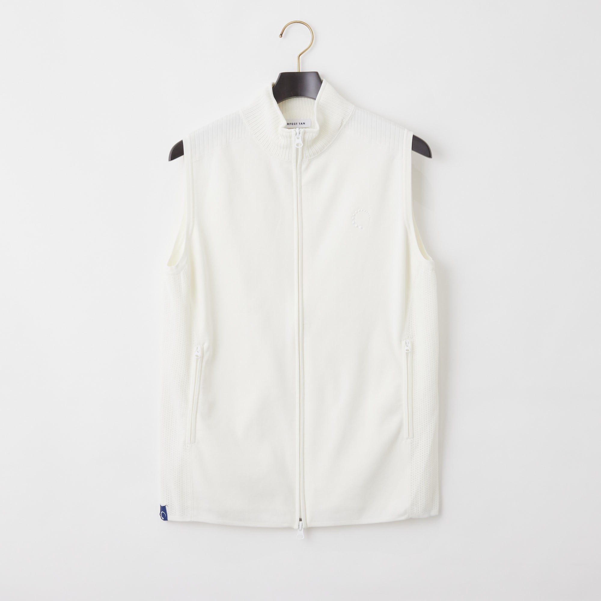 PERFECT TAN｜《SALE》テックジップアップ ニットベスト〈MENS〉