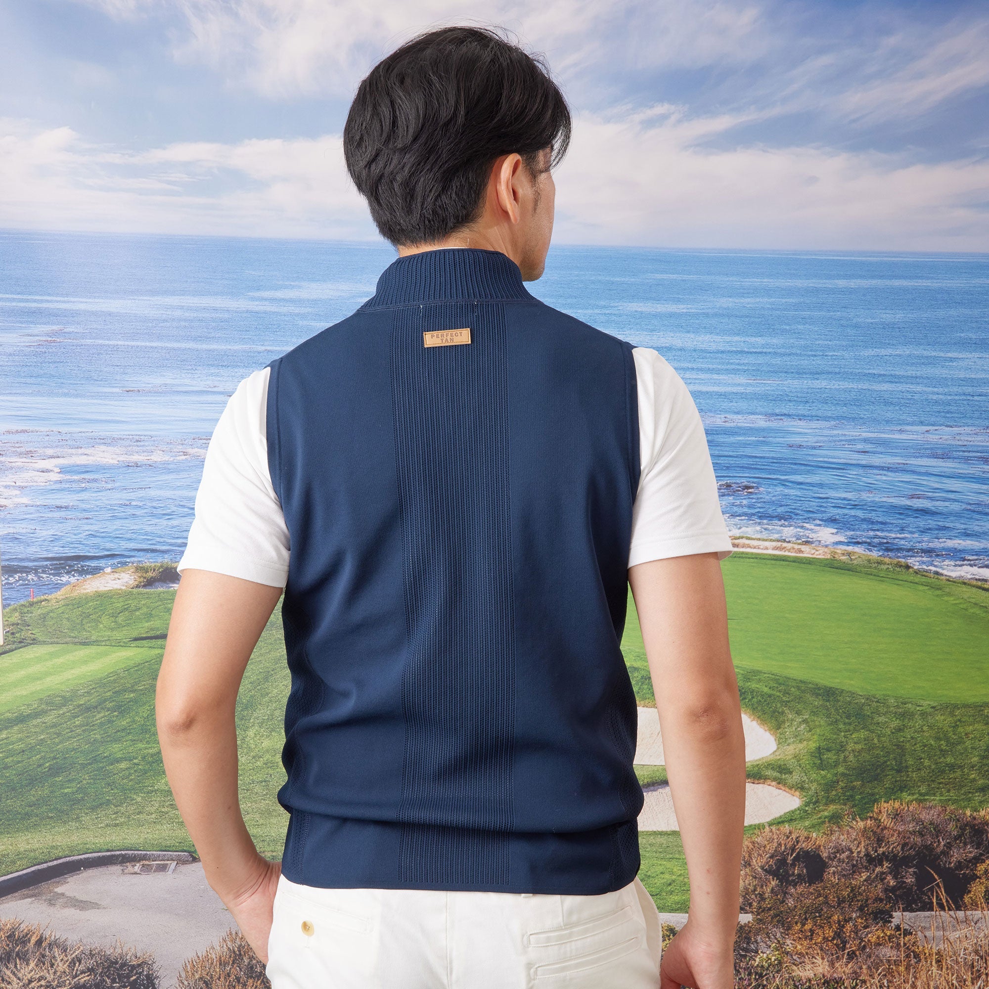 PERFECT TAN｜《SALE》テックジップアップ ニットベスト〈MENS〉